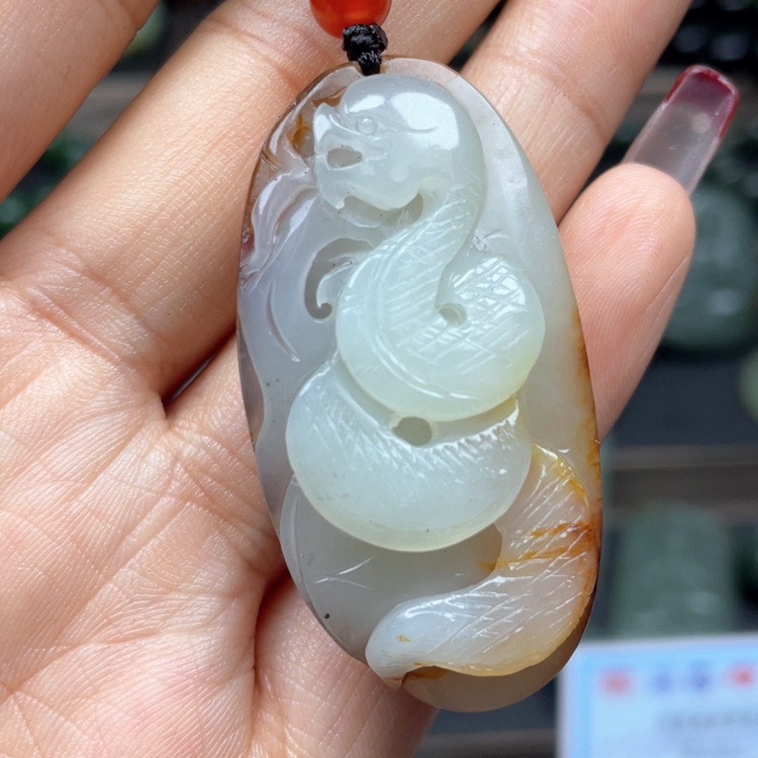 和田玉颈饰未镶嵌