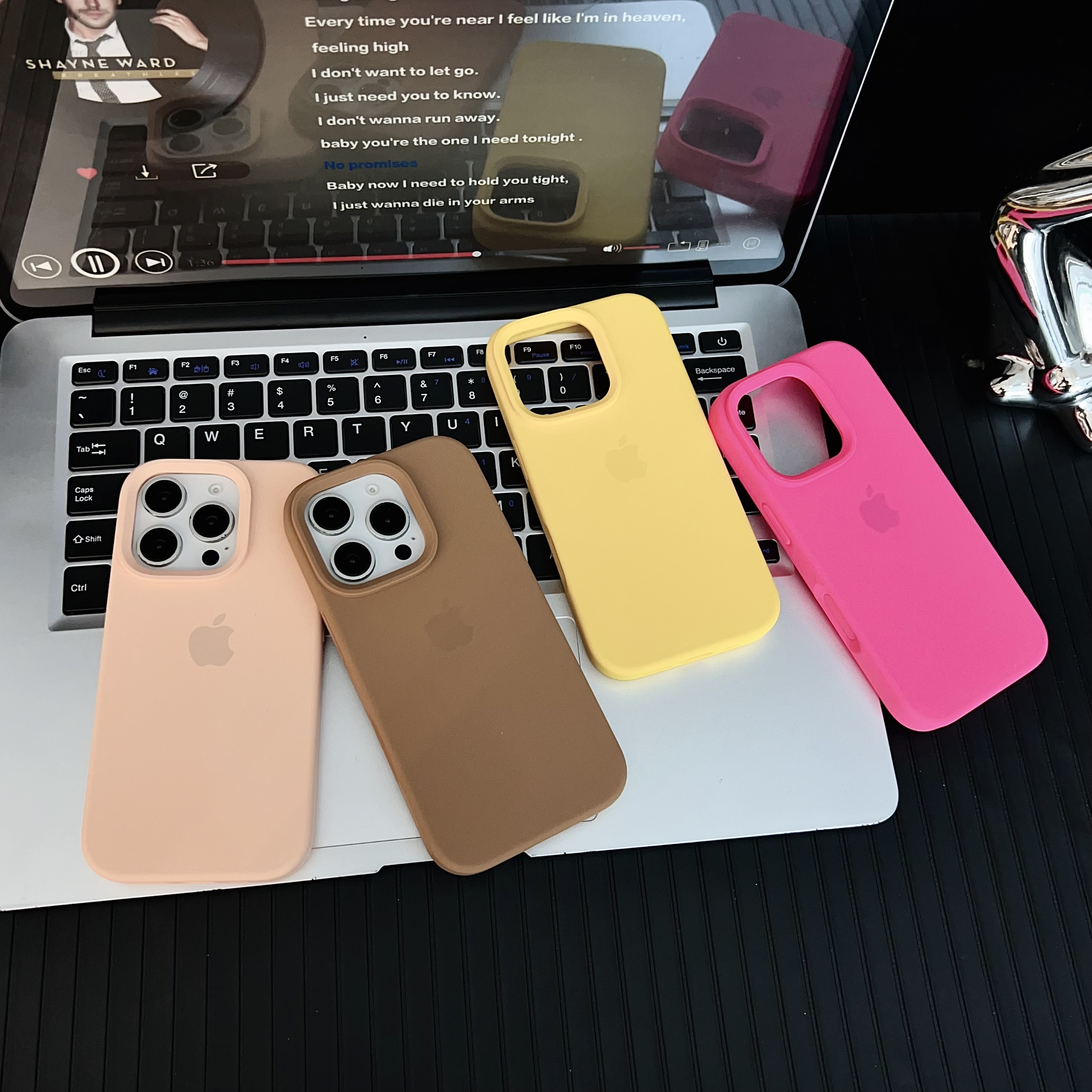 【大孔】液态硅胶适用果16promax按键一体手机壳15iPhone14新天蓝