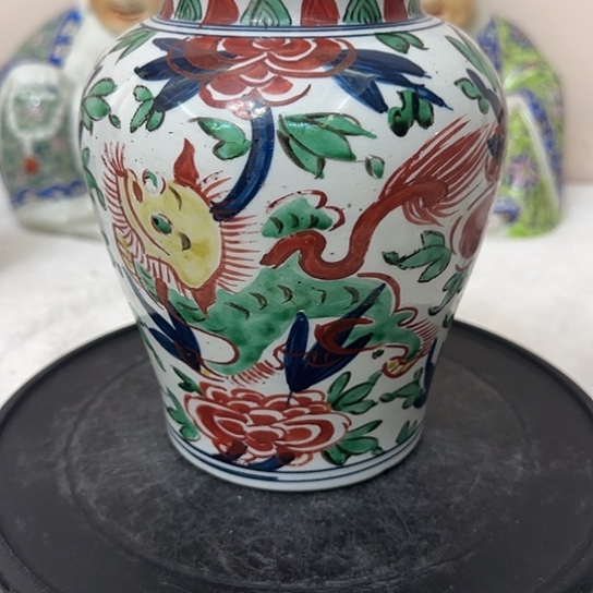 Z***Q手工绘画狮子五彩罐