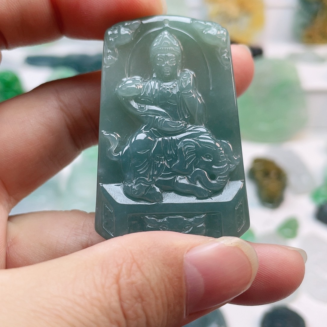 翡翠颈饰未镶嵌普贤