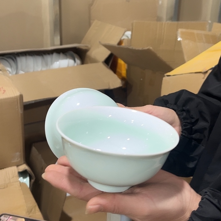 瓷片青瓷4.75英寸米饭碗2个，微瑕包邮