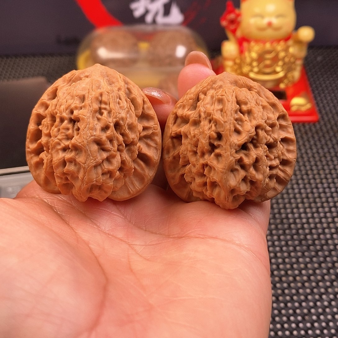 文玩核桃吊坠41尺观音渡全品42克