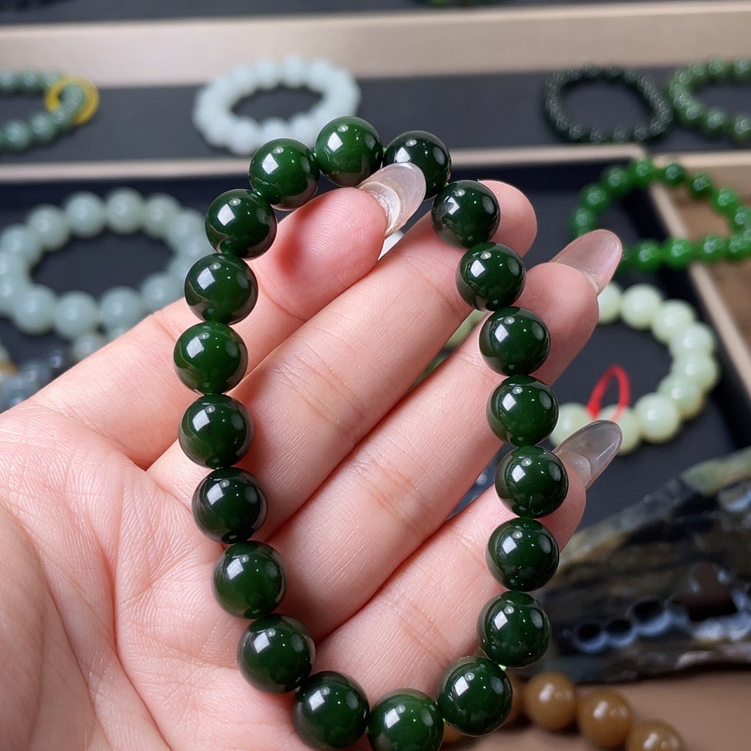 手链未镶嵌和田玉（碧玉）俄7 红皮老料 10