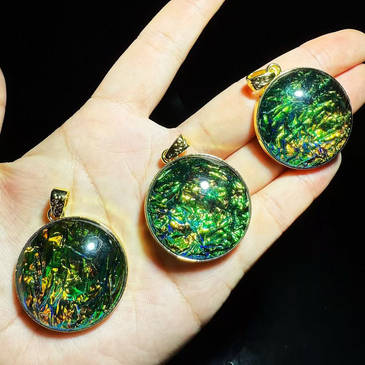 合金吊坠 【皇后甄选】 彩色圆牌大吊坠-多样性发其一