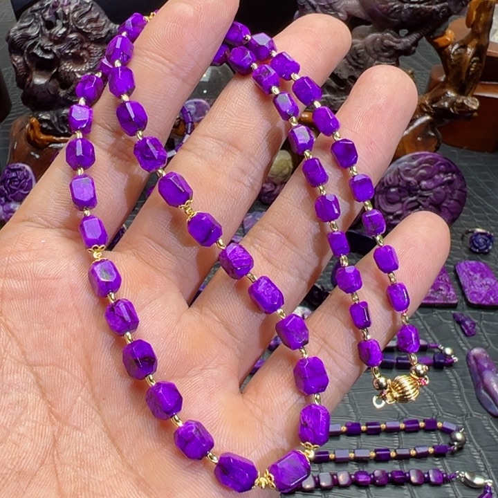 苏纪石（舒俱来）项链18K金镶嵌