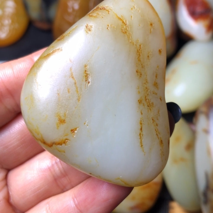 和田玉未镶嵌珠宝奇石