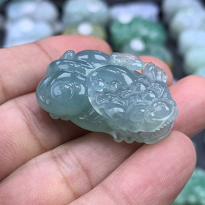 翡翠未镶嵌颈饰天然缅甸翡翠貔貅吊坠