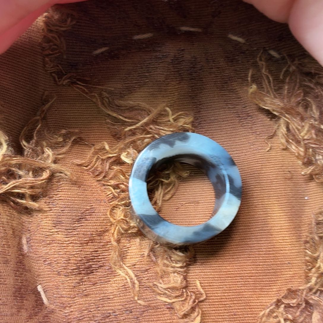 和田玉未镶嵌戒指