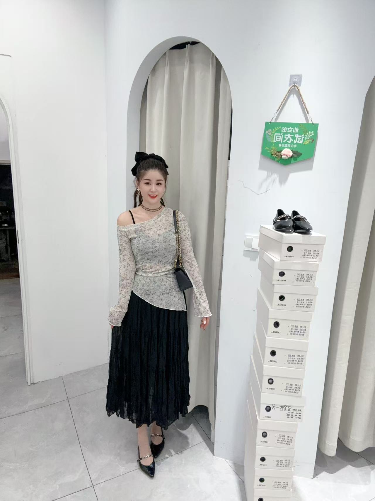 雪琴小屋不规则时尚气质斜肩上衣