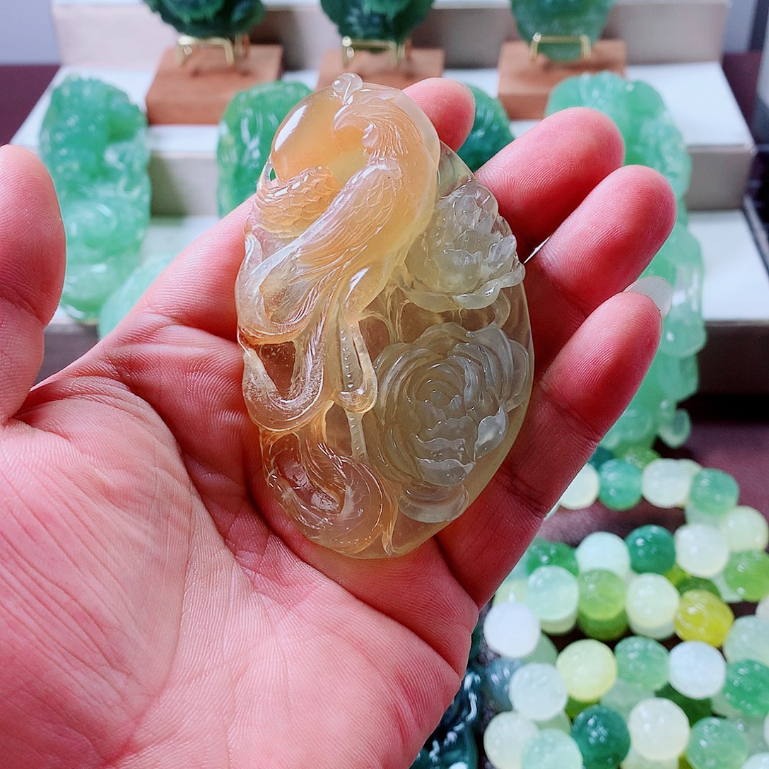 未镶嵌蛇纹石玉挂件