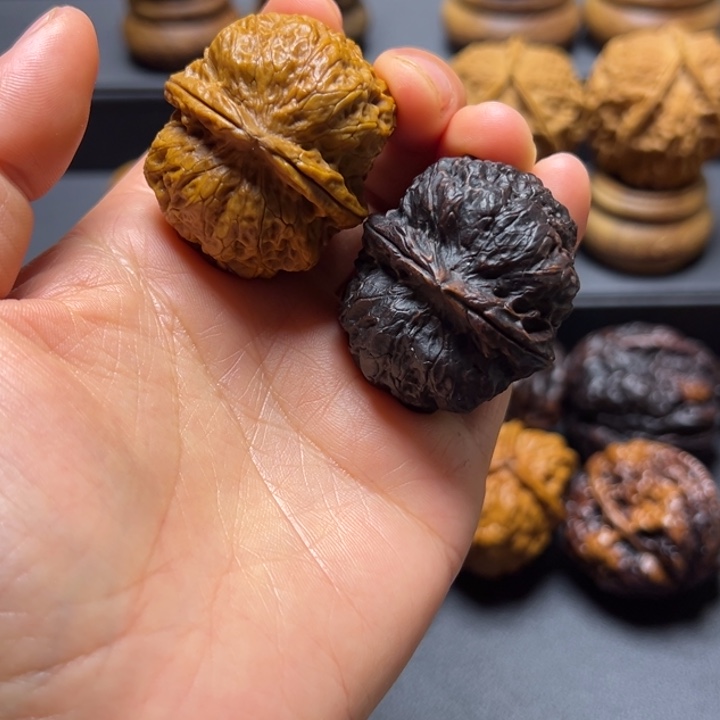 文玩核桃把件L七彩蛤蟆包38