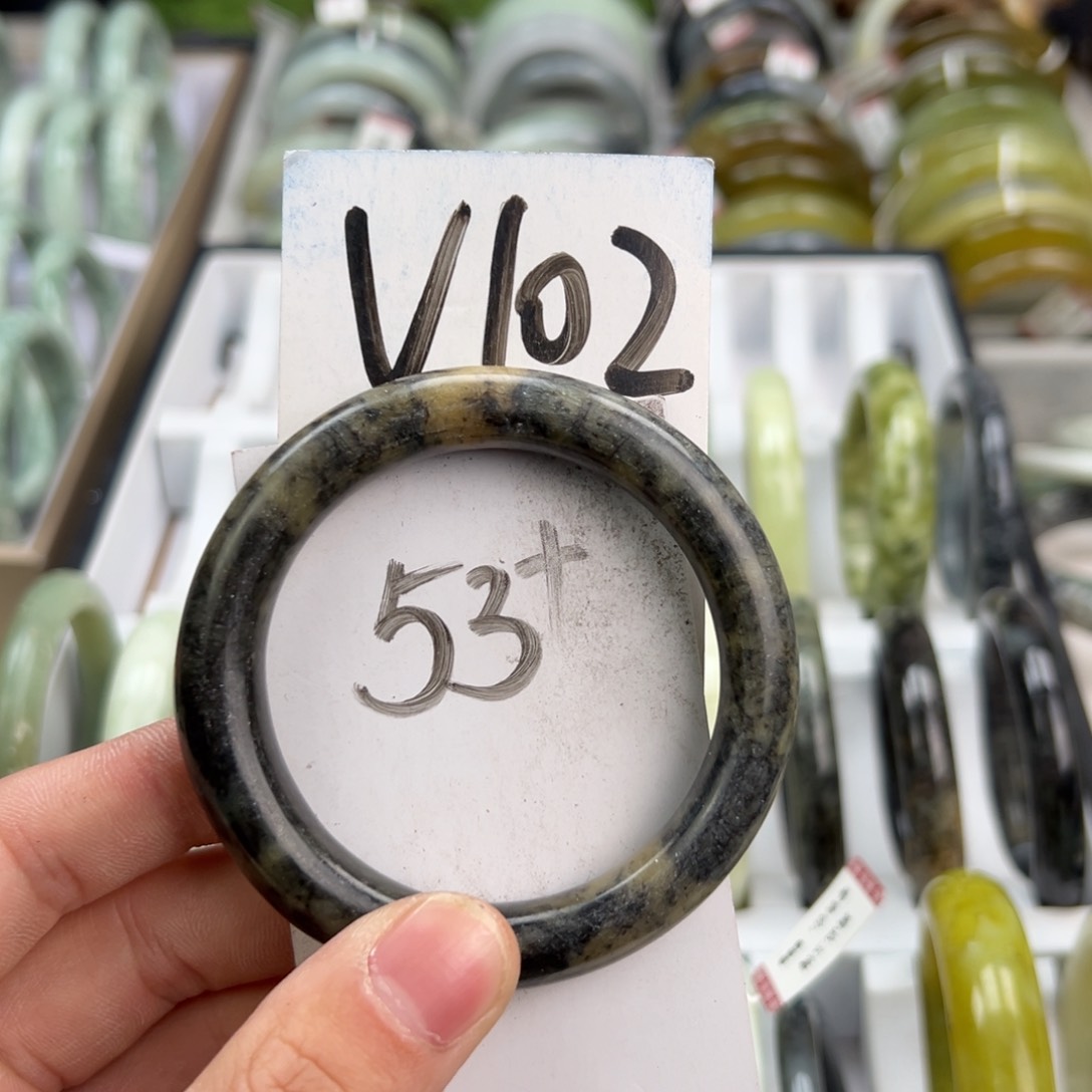 岫玉手镯未镶嵌天然岫玉微瑕