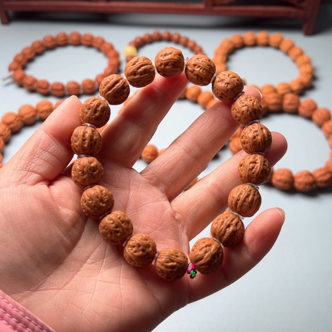 文玩核桃吊坠野生小核桃