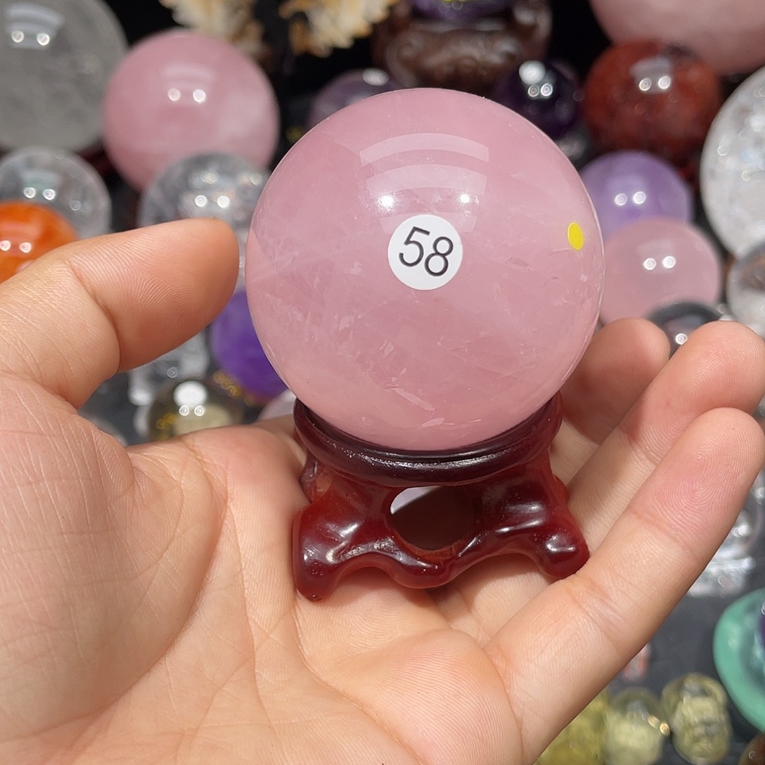 懿****未镶嵌水晶珠宝半成品微瑕5.67
