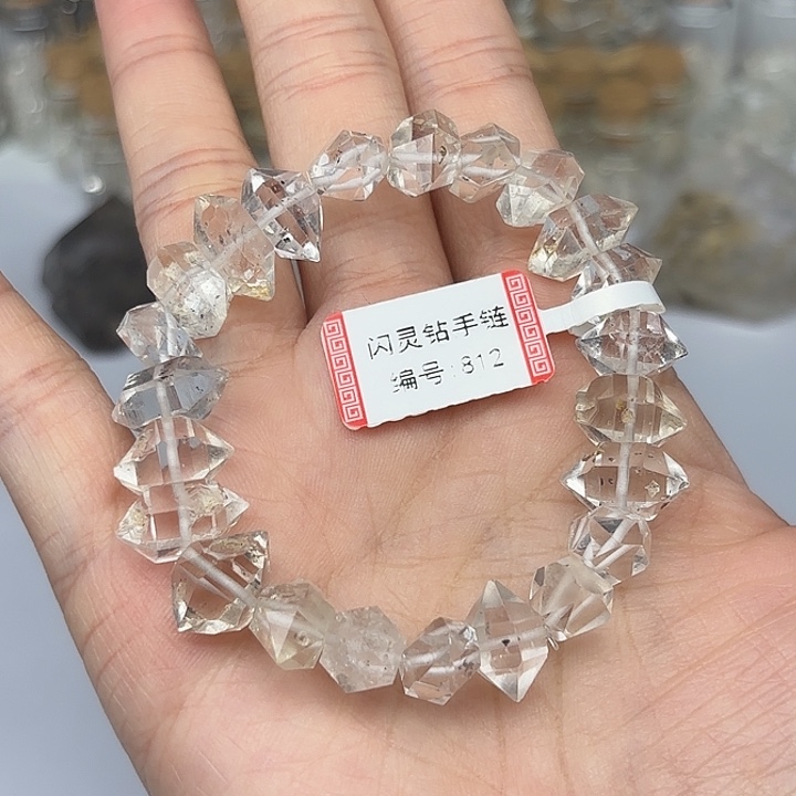 水晶手链未镶嵌闪灵钻手链
