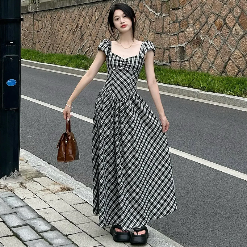 D393高级感女装法式赫本风格子连衣裙夏天小个子收腰显瘦裙子