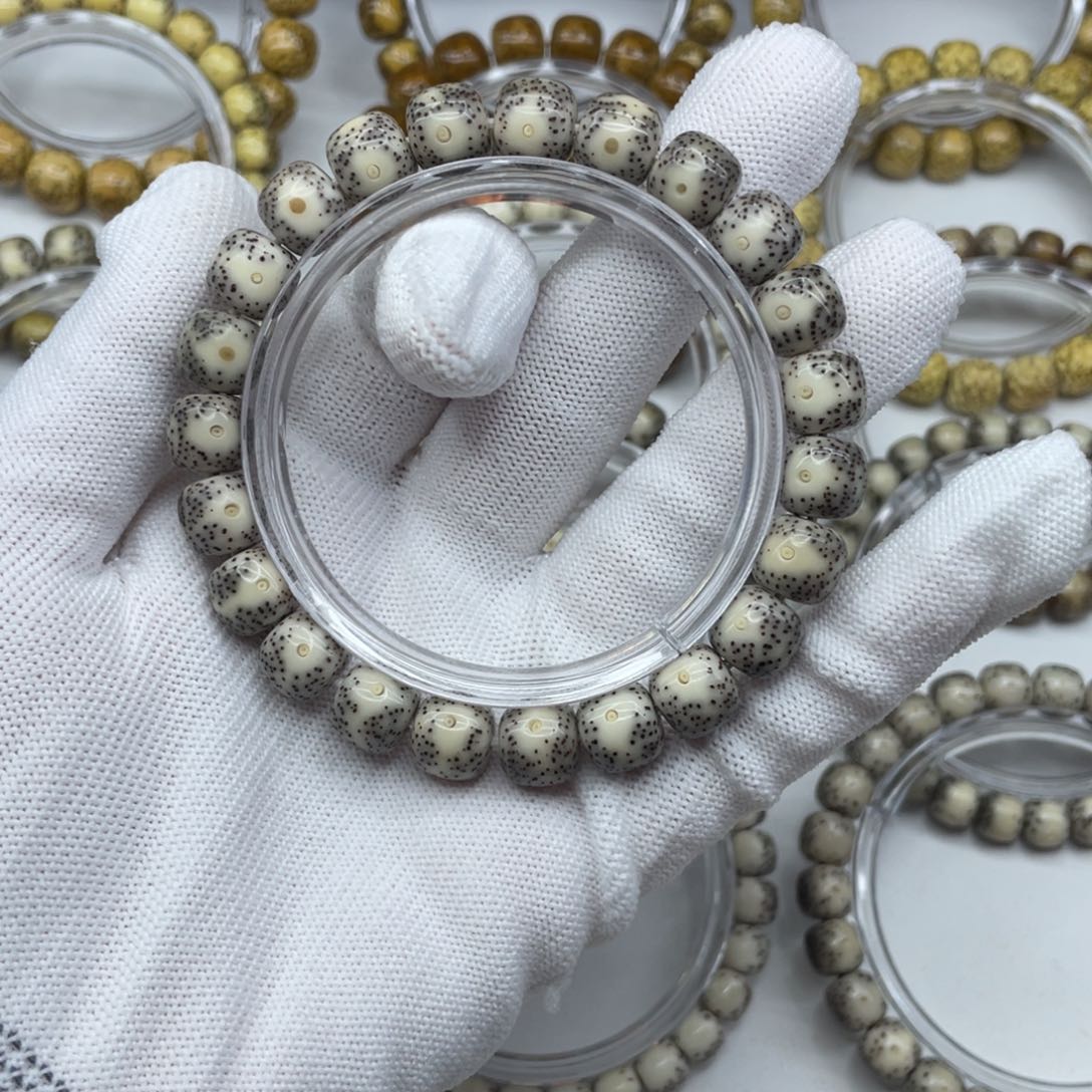 星月菩提手串10×9灰冰大眼睛A06