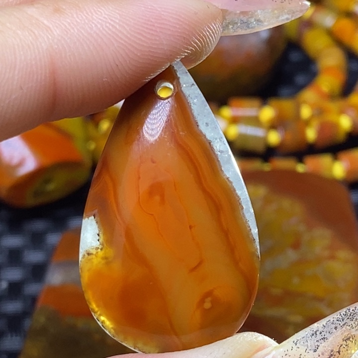 玛瑙/玉髓颈饰未镶嵌