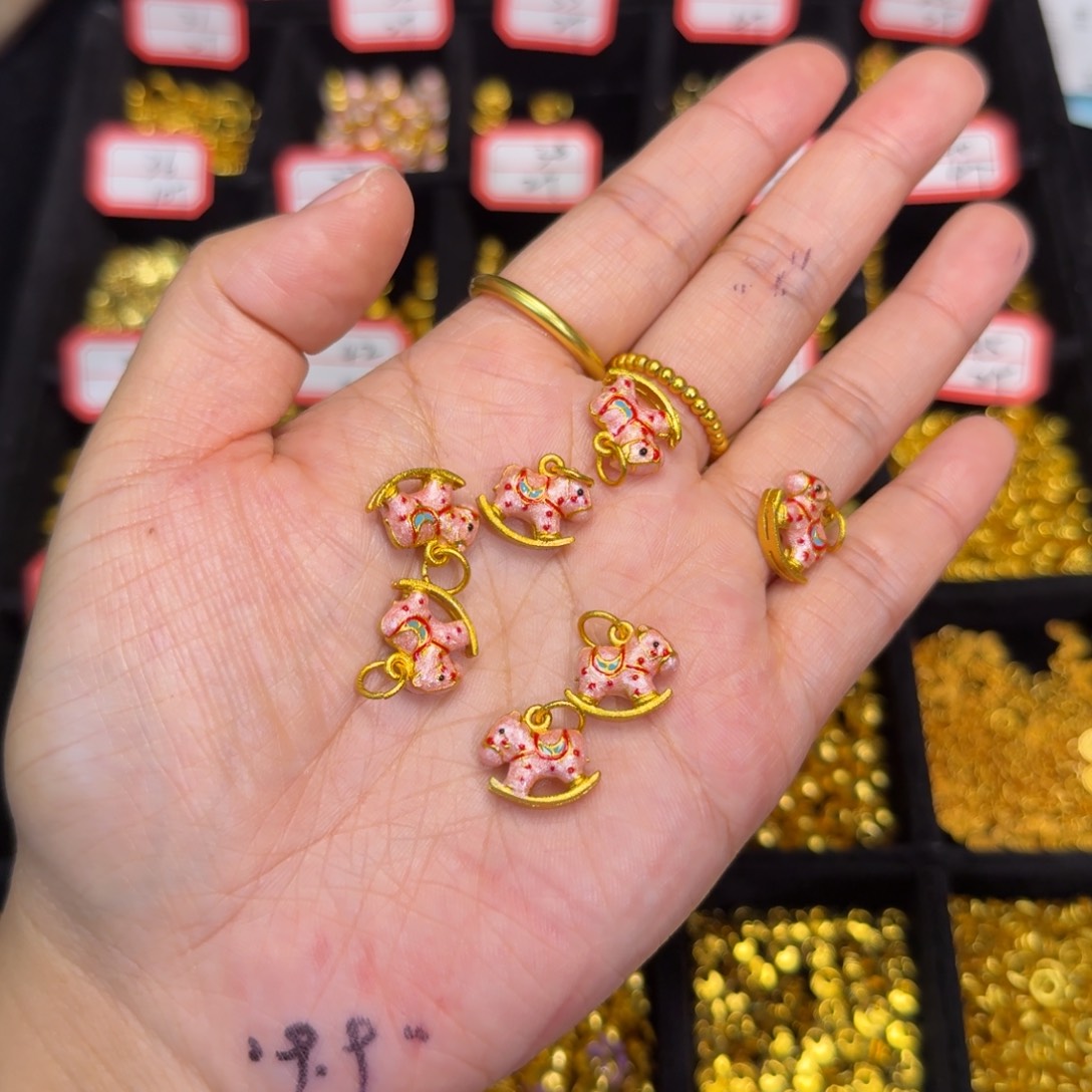 铜合金粉色小马1个