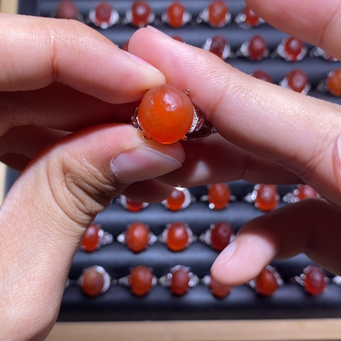 红***姐玛瑙/玉髓合金戒指