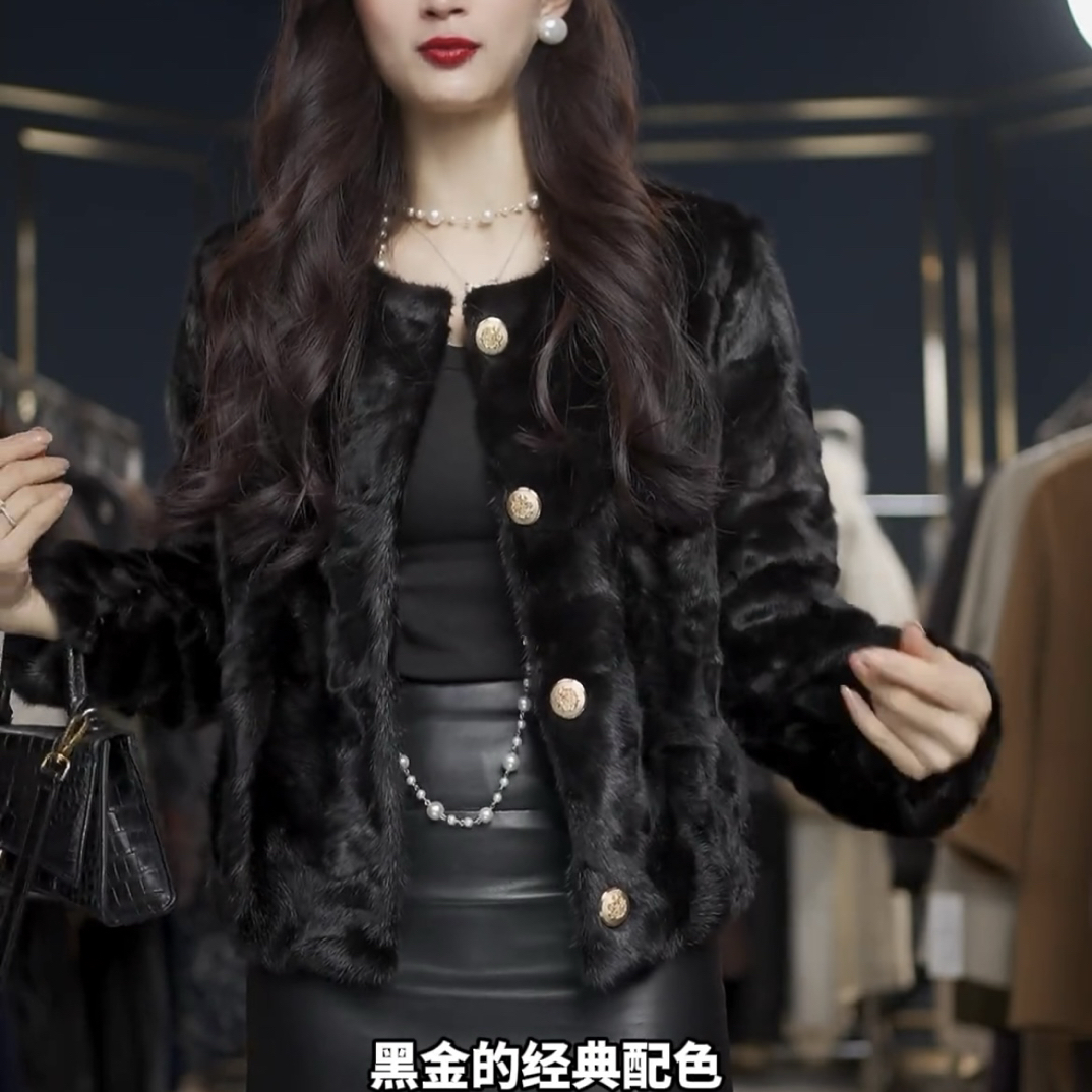 全进口紫金短水貂皮草女款外套圆领宽松棋盘格小香风真毛保暖秋冬