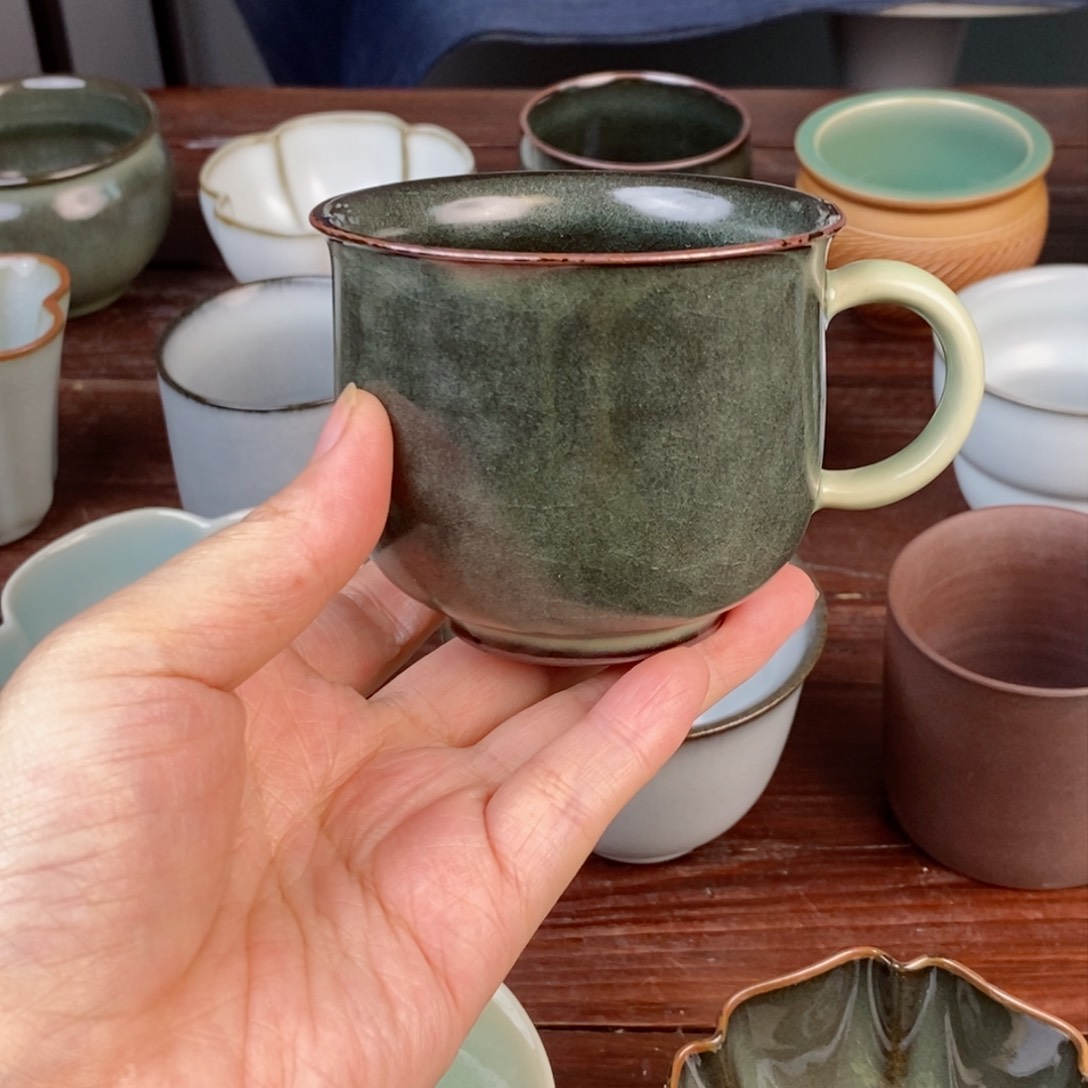 铁胎梅子青捧杯 水炳杯 开片 