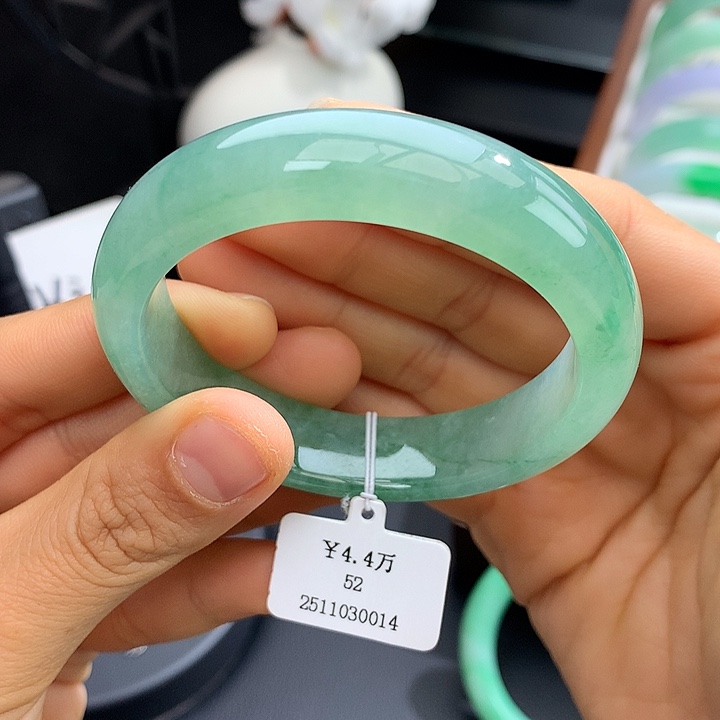 未镶嵌手镯翡翠52冰绿正圈