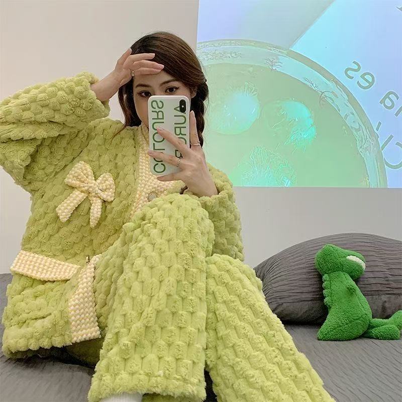 可外穿蝴蝶结睡衣女秋冬加厚加绒甜美家居服保暖韩版