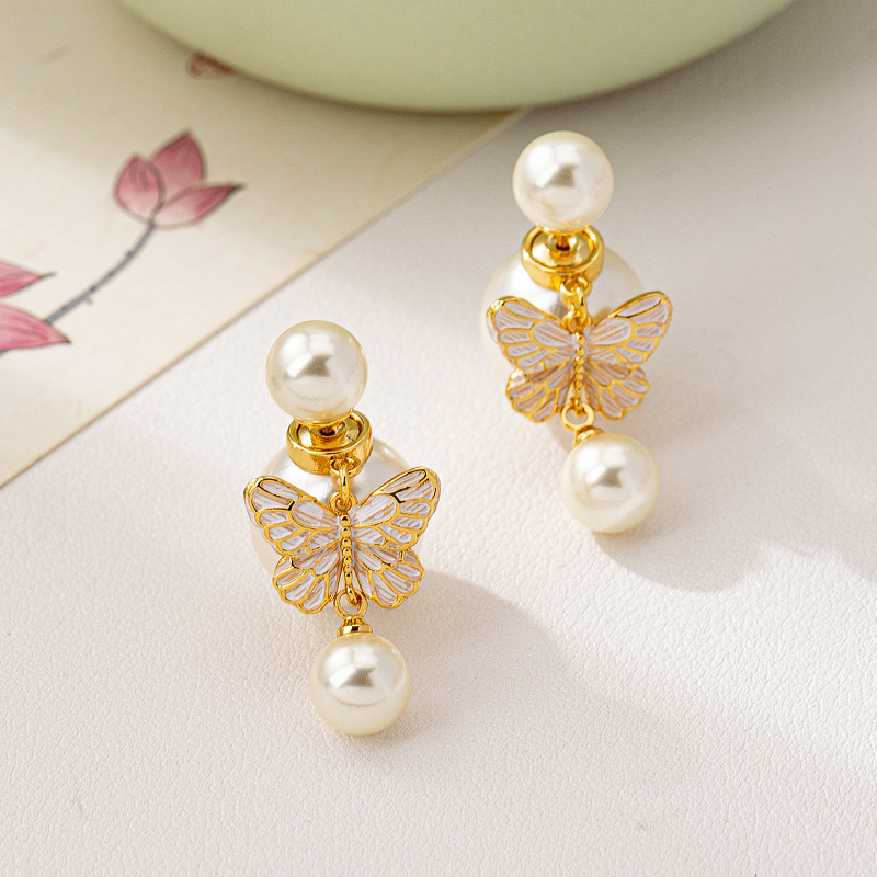 铜合金仿珍珠耳饰 新款法式时尚百搭两戴款蝴蝶贝珠耳环优雅轻奢