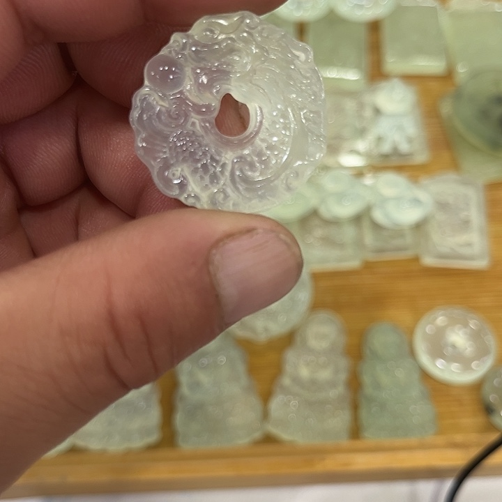 花岗石非金属玉石吊坠玉石吊坠