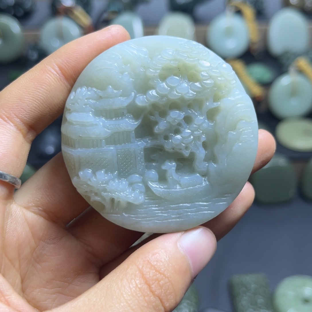 和田玉未镶嵌颈饰