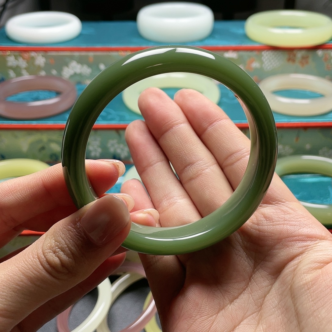 A***飞58+湖水绿正圈手镯