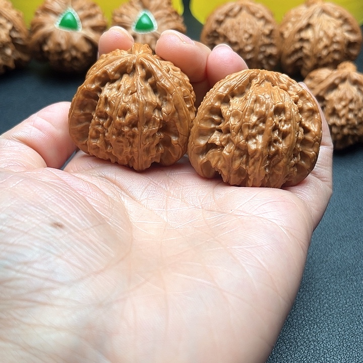 飞***狼核桃41尺白狮子拼接三棱