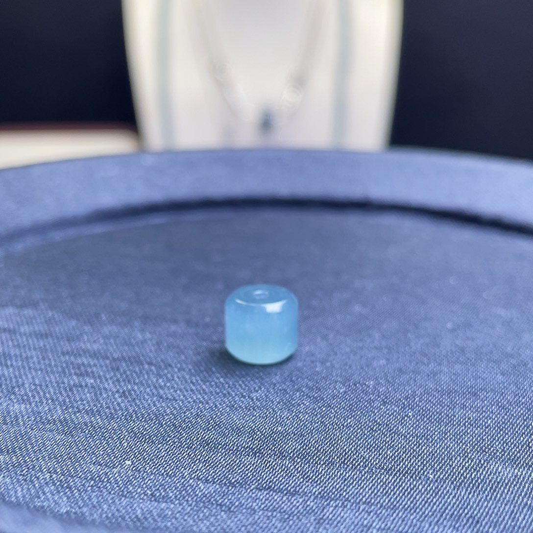 翡翠散珠9*8桶珠单个