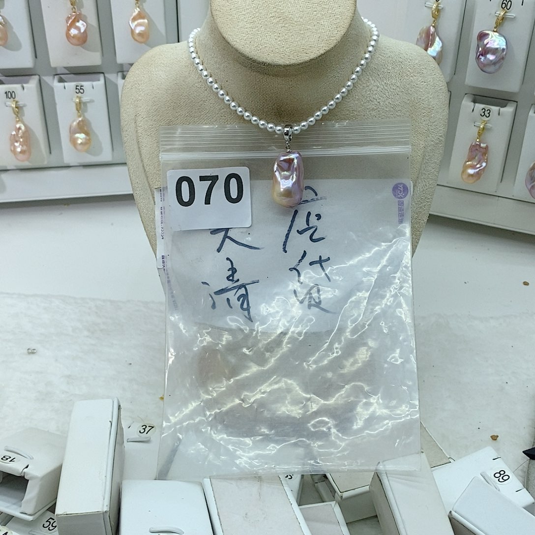 淡水珍珠颈饰合金