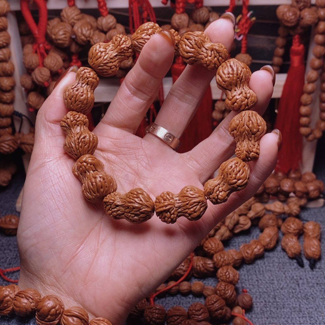 桃核吊坠龙纹桃枭