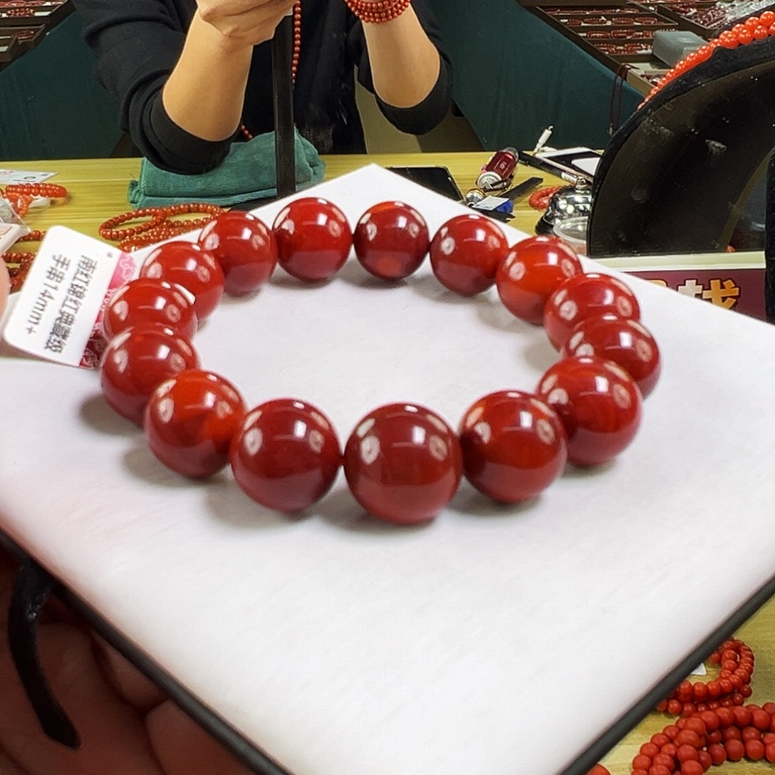 南红玛瑙未镶嵌买14+mmm锦红保山