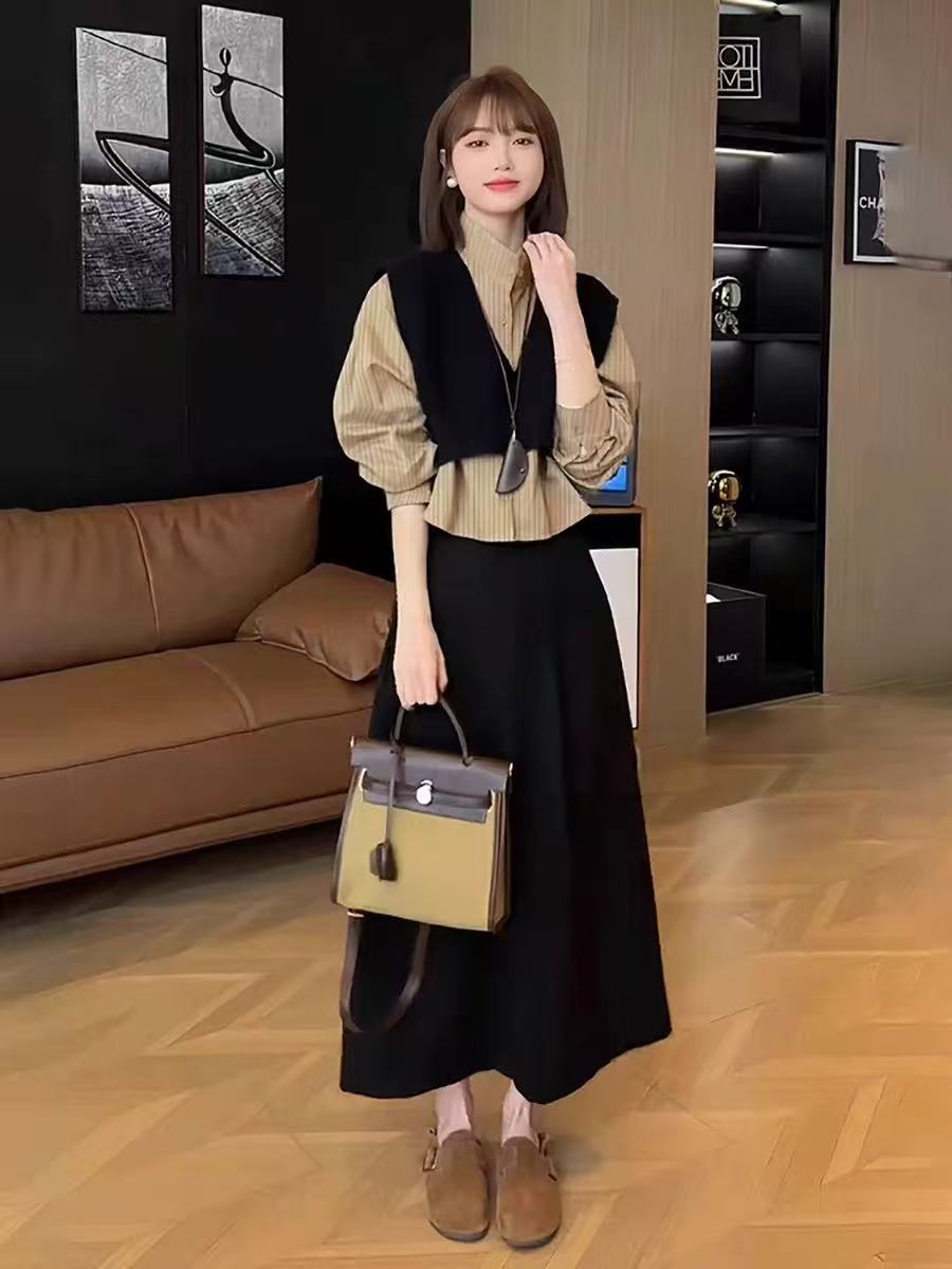 娃娃领INS风休闲风拼接连衣裙早秋时尚套装套装显瘦小香风气质