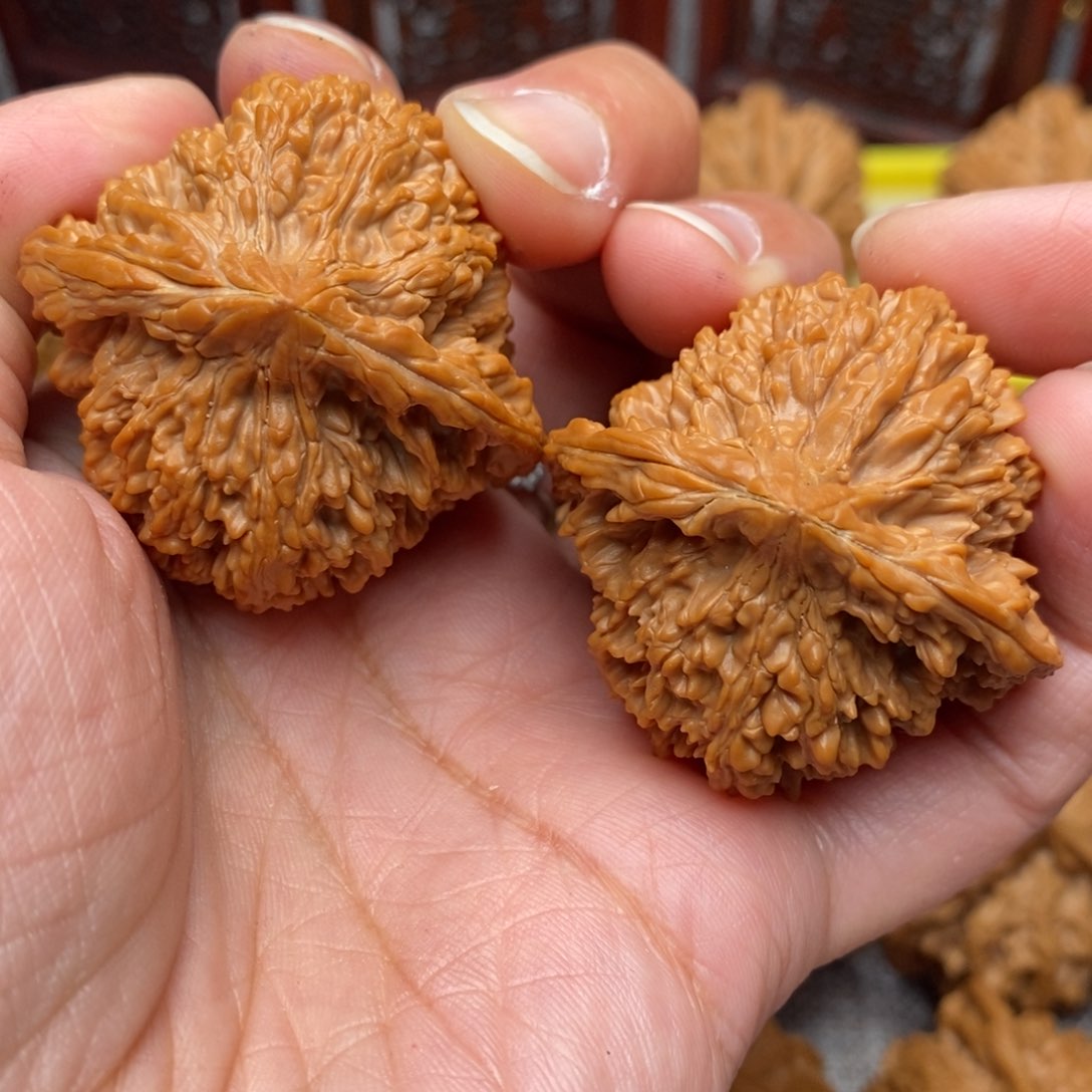 文玩核桃把件全品毕业满天星40.5尺