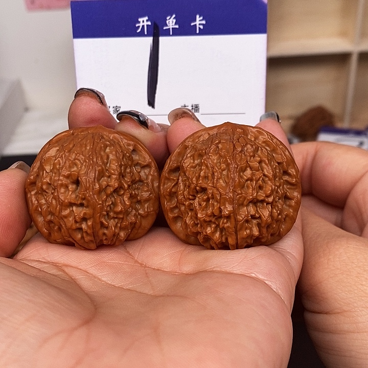 吊坠桃核金麒麟40有修s