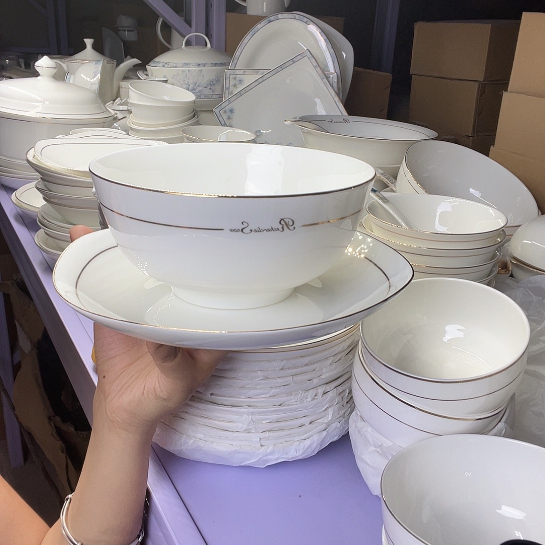 骨瓷4个方盘，1个6奥（默认微瑕）