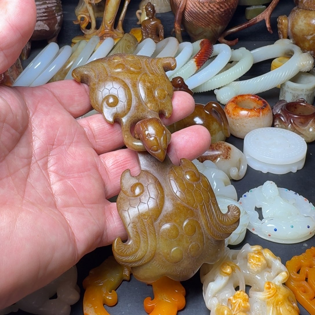 和田玉挂件未镶嵌