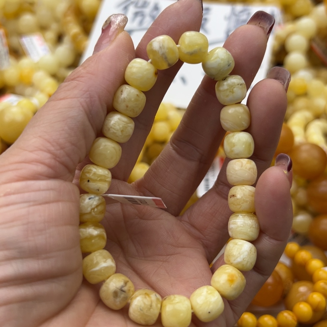 琥珀珠宝奇石未镶嵌