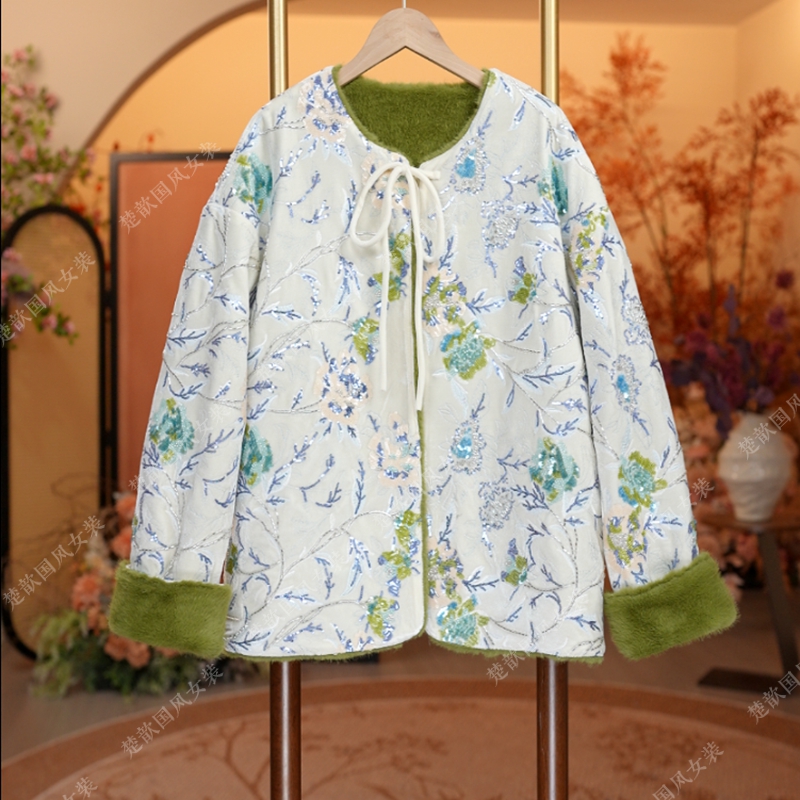 【青柠】冬季2025新款新中式上衣女装国风气质宽松亮片珠绣毛毛外套