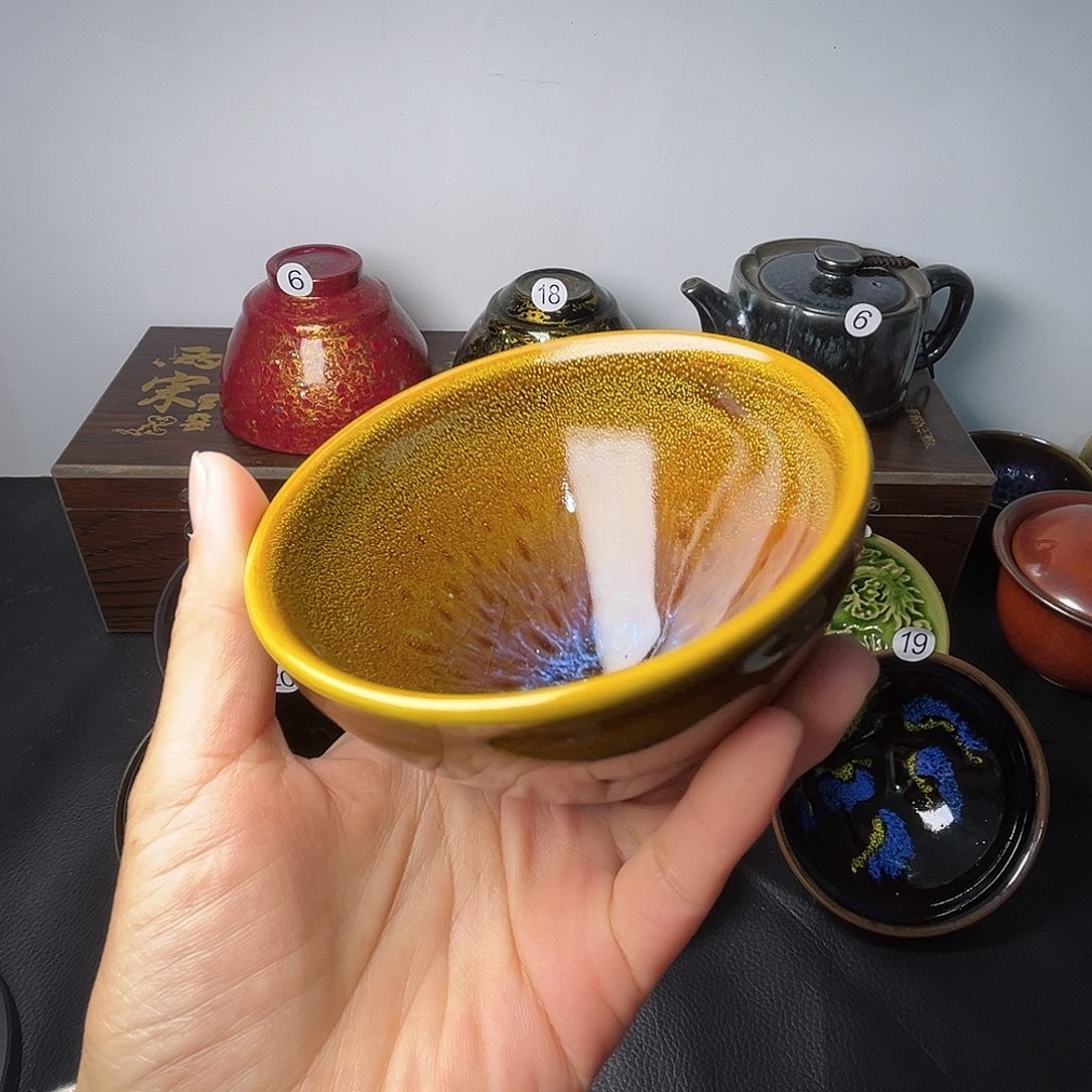 茶盏在这条街等你们一起回家
