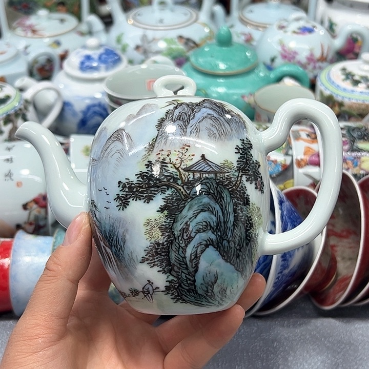 景德镇陶瓷艺术品