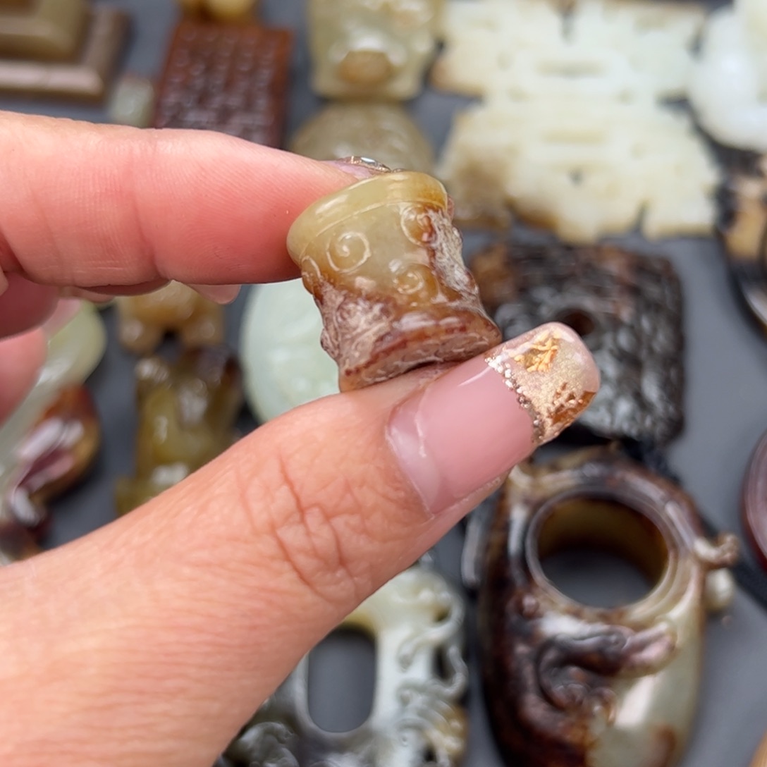 和田玉（糖玉）颈饰未镶嵌