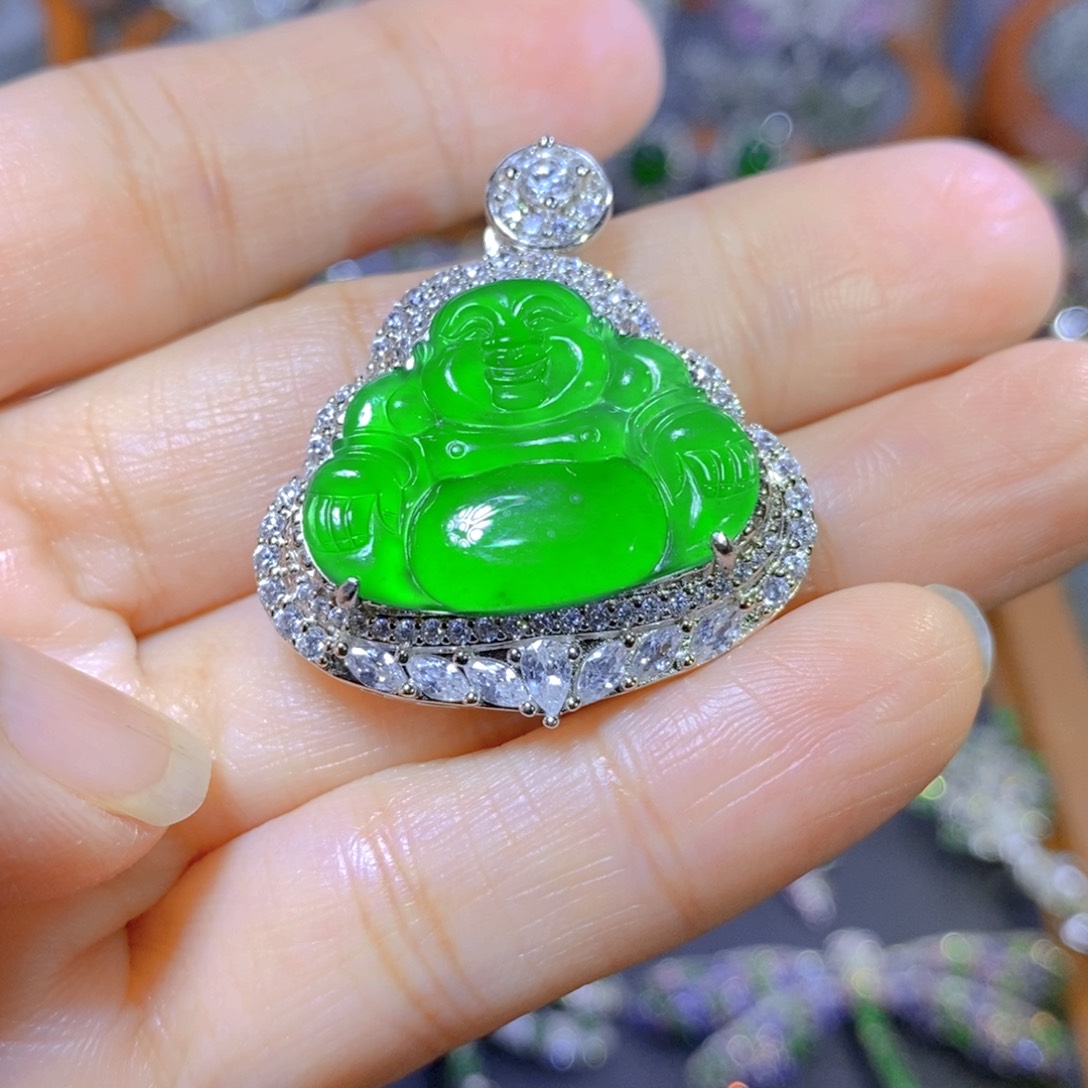 翡翠颈饰银S925镶嵌天然翡翠