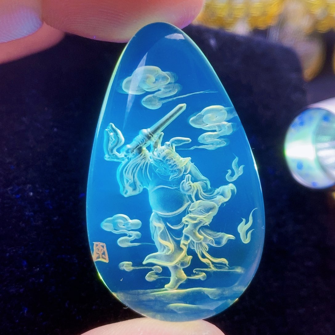 【闪购商品】金珀颈饰未镶嵌琥珀阴雕