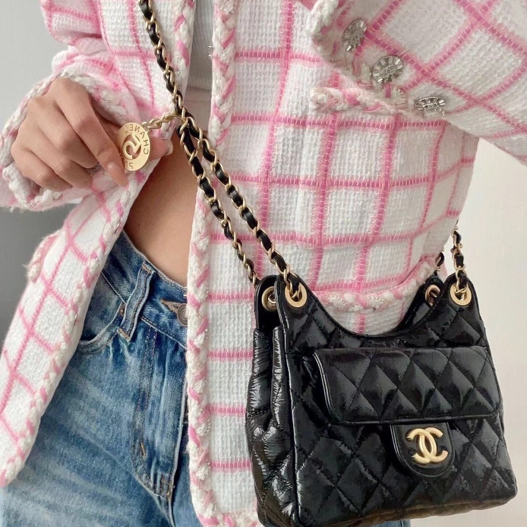 99新 Chanel/香奈儿 金币hobo嬉皮包 黑金油腊皮 芯片款 （7UN4）